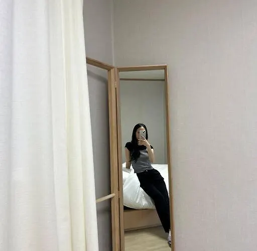 분위기있는 하루 공항 아파트 *